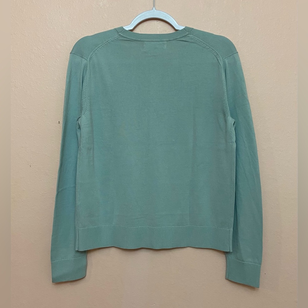 Banana Republic Factory Forever V-Neck Cardigan Sweater - Picture 4 of 4